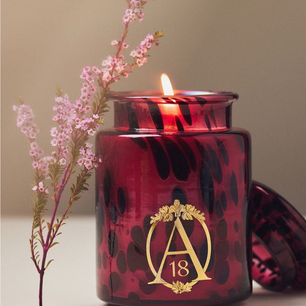 Apothecary 18 candle